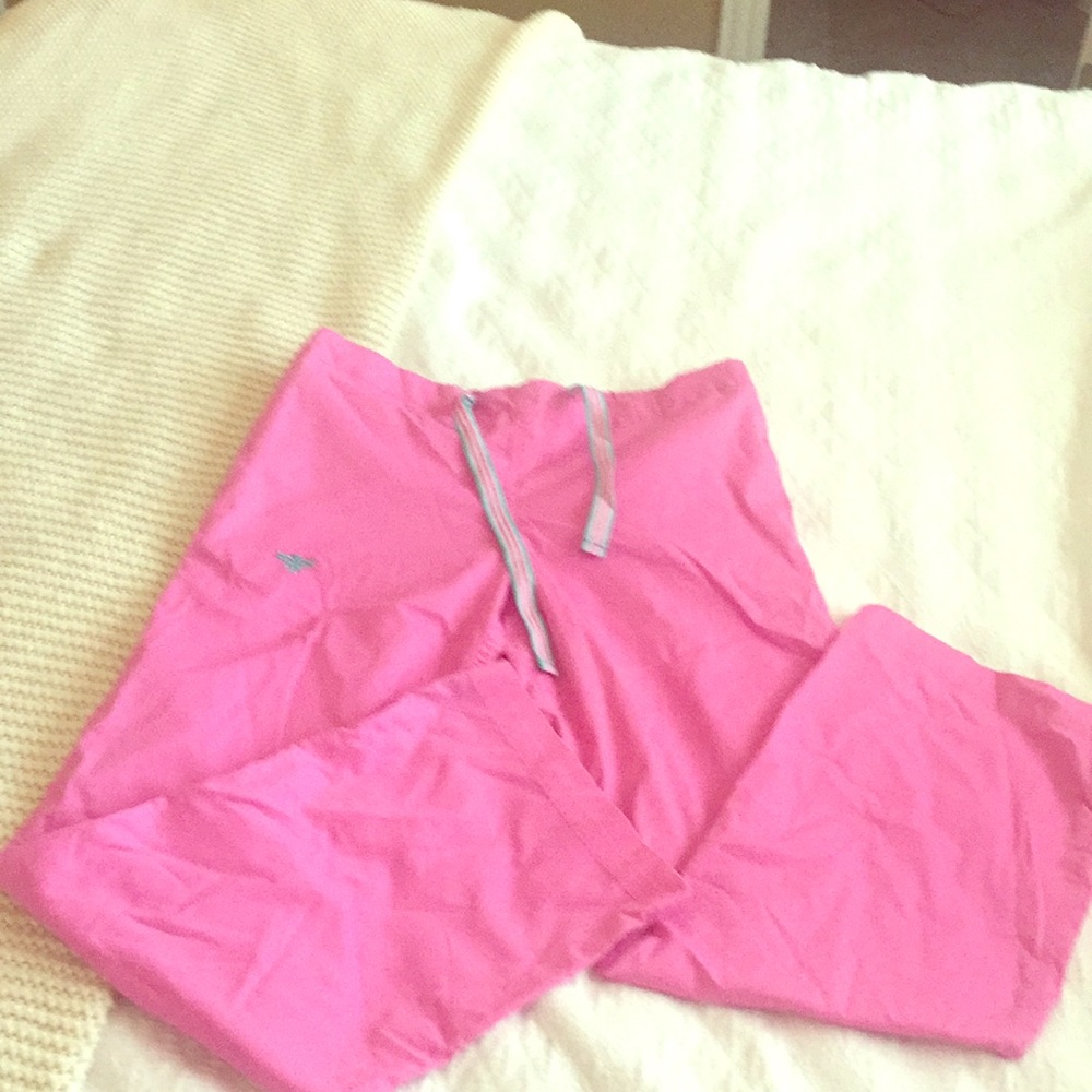 Med Couture EZ Flex scrub pants. Pink! 🎀Sz XS